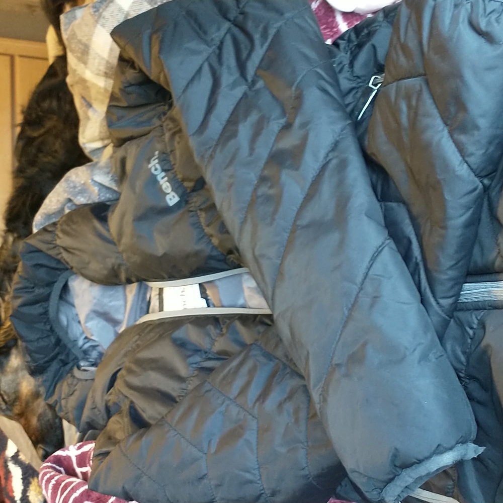 Bench puffer jacket - Picture 2 of 4